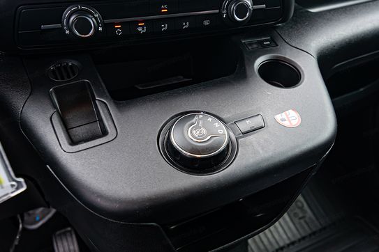 Toyota Proace City Verso Long L2H1 Business 7os AT