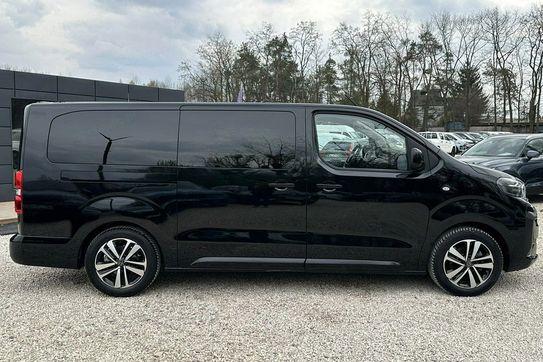 Peugeot Traveller 2.0 Business VIP