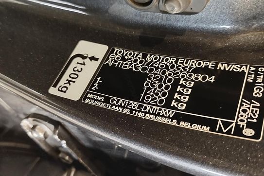 Toyota HiLux Double Cab Invincible 4x4  AT