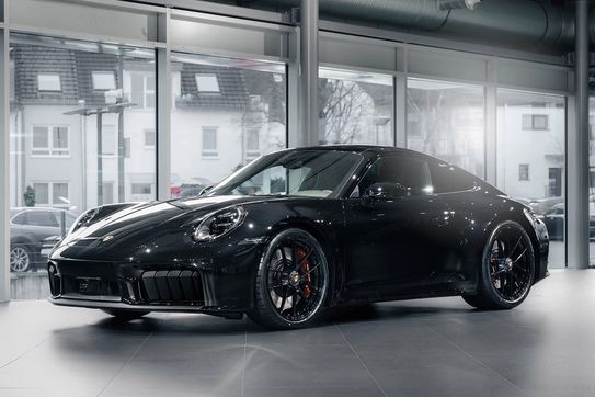 Porsche 911 Carrera 4 GTS