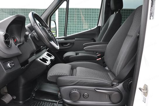 Mercedes Sprinter Standard Pro 9G-Tronic