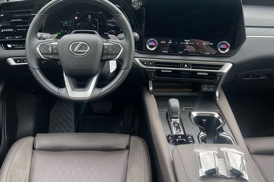 Lexus RX 450h+ Omotenashi 2.5 Hybrid Plug-in