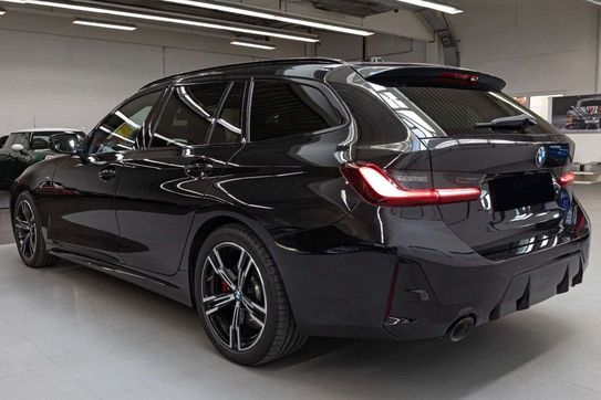 BMW Seria 3 Touring 330i xDrive M Sport