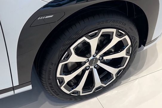 Gac AION V Luxury