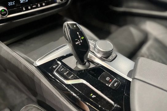 BMW Seria 5 520i M Sport