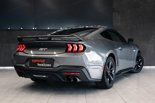 Ford Mustang V8 GT