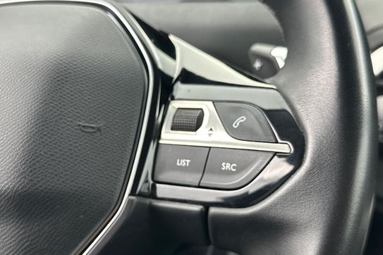 Peugeot 3008 Allure Pack 1.6 Hybrid e-EAT8 4x4