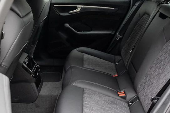 Audi A6 TDI quattro S line Avant