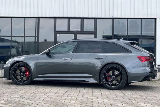 Audi A6 RS6 TFSI quattro Performance Avant