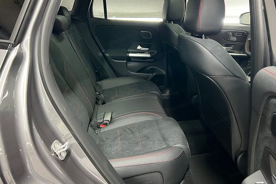 Mercedes GLA 200  AMG Line