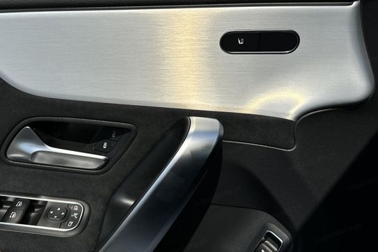 Mercedes CLA 220 4-Matic AMG Line