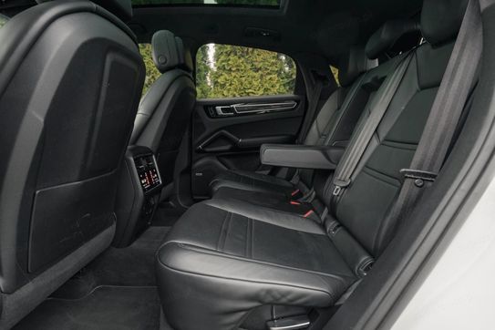 Porsche Cayenne Standard