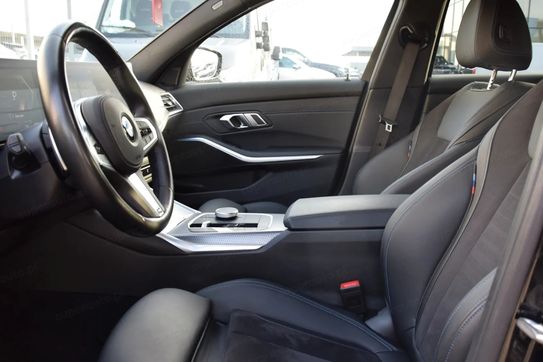 BMW Seria 3 320d xDrive M Sport