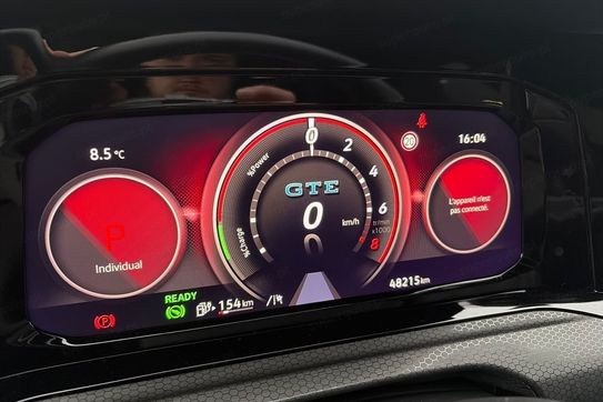 Volkswagen Golf GTE 1.4 eHybrid DCT