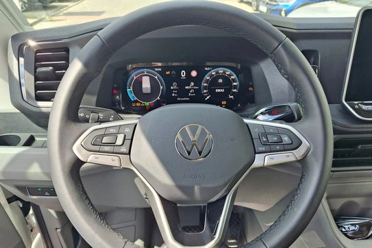 Volkswagen Crafter TDI L4H3 AT8