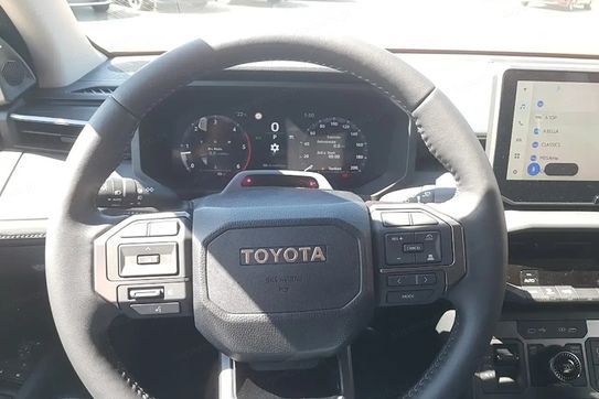 Toyota HiLux mHEV Double Cab Invincible 4x4 aut