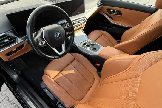 BMW Seria 3 Touring 330e xDrive