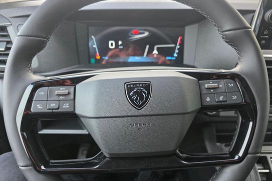 Peugeot Expert XL L2H1 EAT8