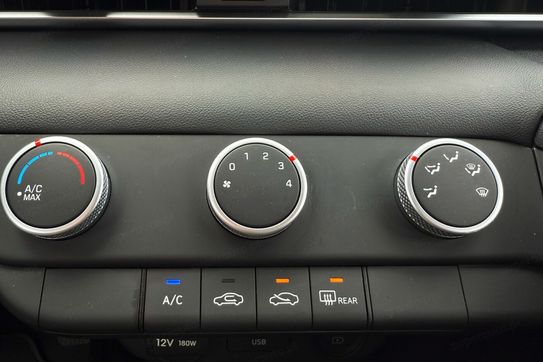 Hyundai Elantra 1.6 Modern CVT