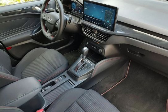 Ford Focus EcoBoost ST-Line X