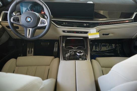 BMW X7 M60i xDrive