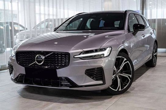 Volvo V60 T6 AWD Plug-In Hybrid Plus Dark