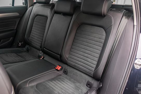 Volkswagen Passat 2.0 TSI Elegance DSG