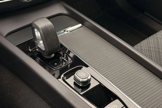 Volvo XC60 T6 Plug-In Hybrid AWD Core