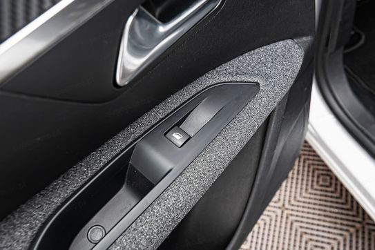 Peugeot 5008 1.6 THP