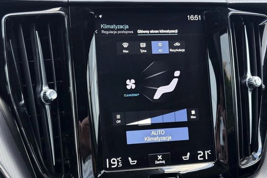 Volvo XC60 T8 AWD Plug-In Hybrid Polestar Engineered aut