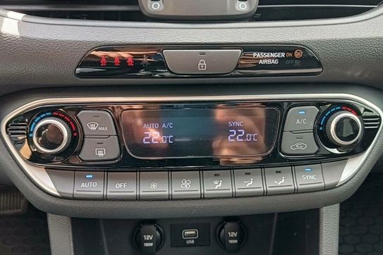 Hyundai i30 1.0 T-GDI Smart DCT