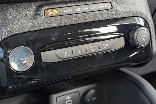 Ford Kuga Titanium 2.5 FHEV