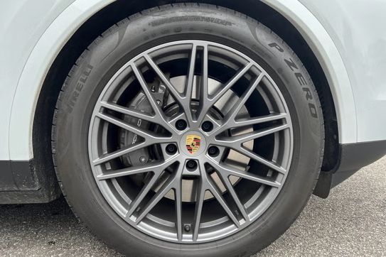 Porsche Cayenne Coupe E-Hybrid