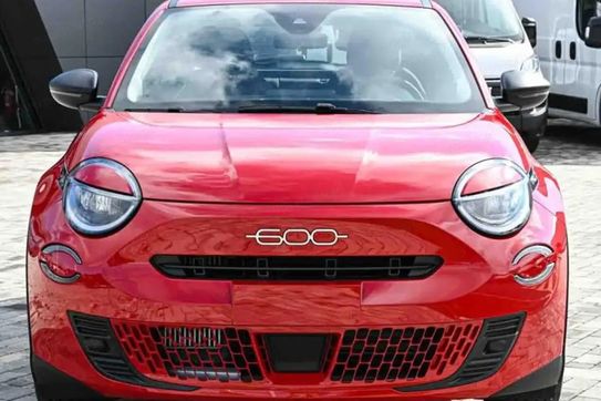 Fiat 600 1.2 Turbo Hybrid eDCT