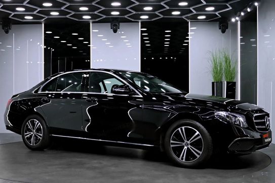 Mercedes Klasa E 220 d 4-Matic 9G-TRONIC
