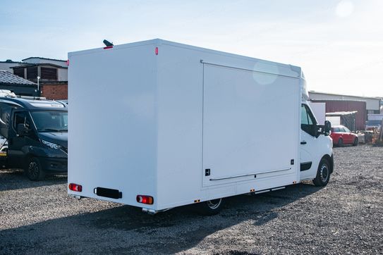 Renault Master L3 Zabudowa Wystawowa Przeszklona