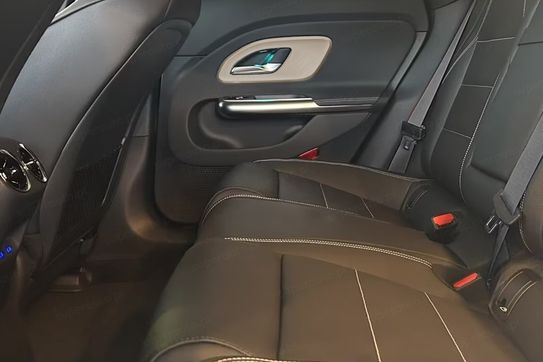 Mercedes CLA 200 AMG Line