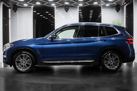 BMW X3 xDrive30e Luxury Line