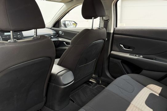 Hyundai Elantra 1.6 Modern CVT