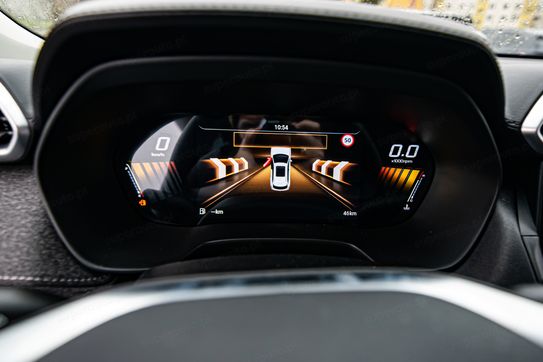 MG ZS 1.5  Standard MT