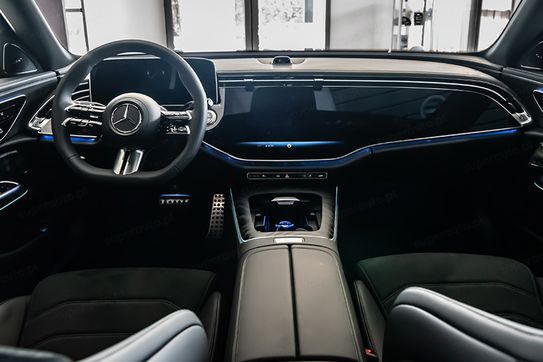 Mercedes E Klasa 220 d 4-Matic AMG