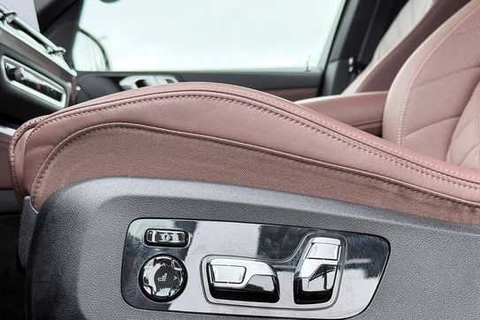 BMW X5 M60i xDrive