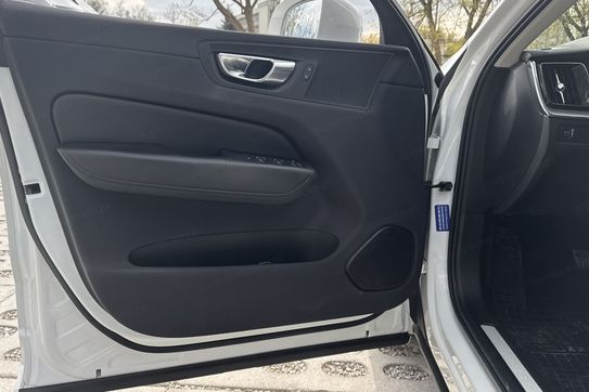 Volvo XC60 B4 B Momentum Pro