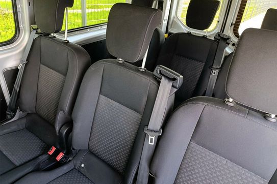 Ford Transit Custom L2H1 AT
