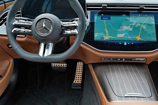 Mercedes Klasa E 220 d 4-Matic AMG