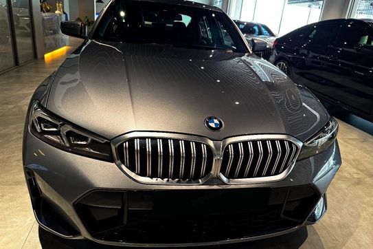 BMW Seria 3 318i M Sport
