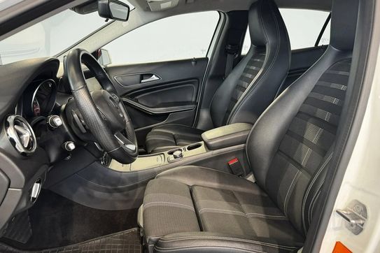 Mercedes GLA 200