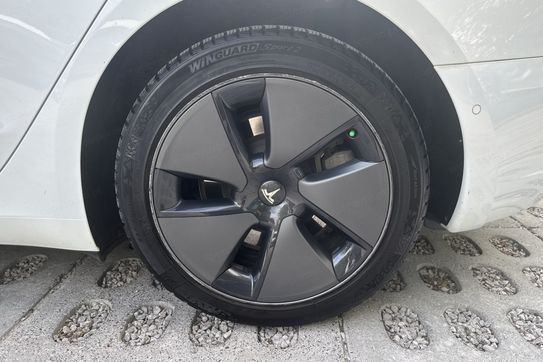Tesla Model 3 Standard Range Plus