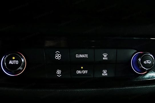 Opel Insignia 2.0 T GS Line