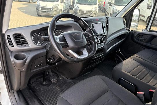 Iveco Daily 35S18 L3H2 Hi-Matic